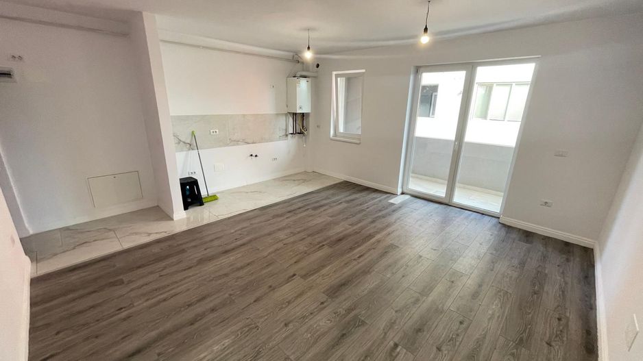 Giroc-Eso | De Inchiriat | 2 Camere | Nemobilat | Loc de parcare - Poză 3