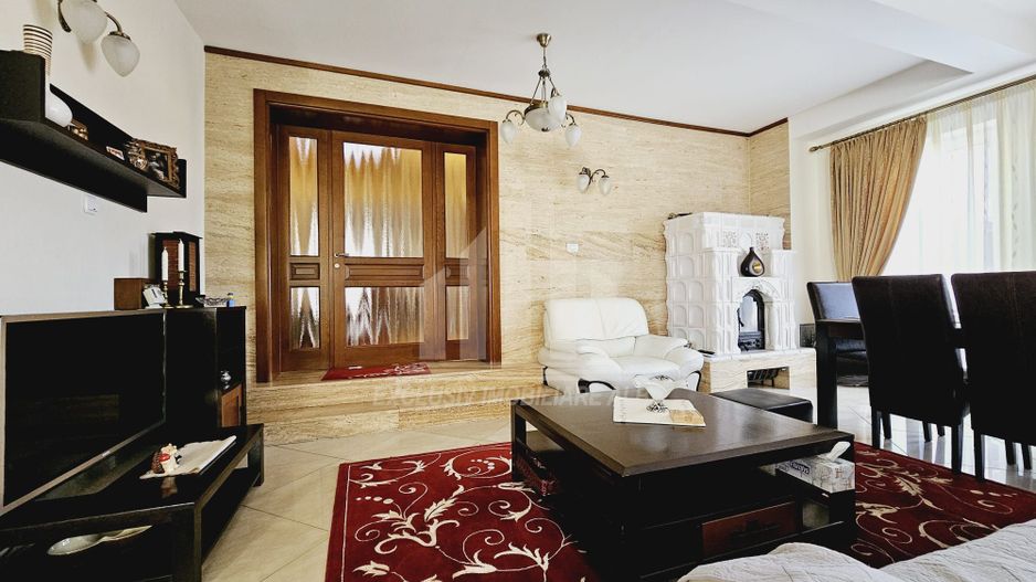 Casa individuala | Pensiune | 550 mp | 1100 mp teren | Cetate - Poză 3