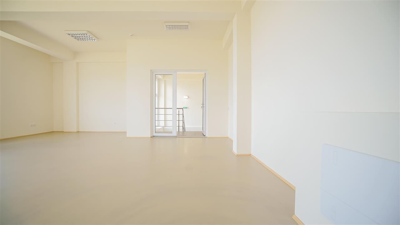 Cladire de birouri/clinica in Brasov zona Calea Bucuresti - Poză 30
