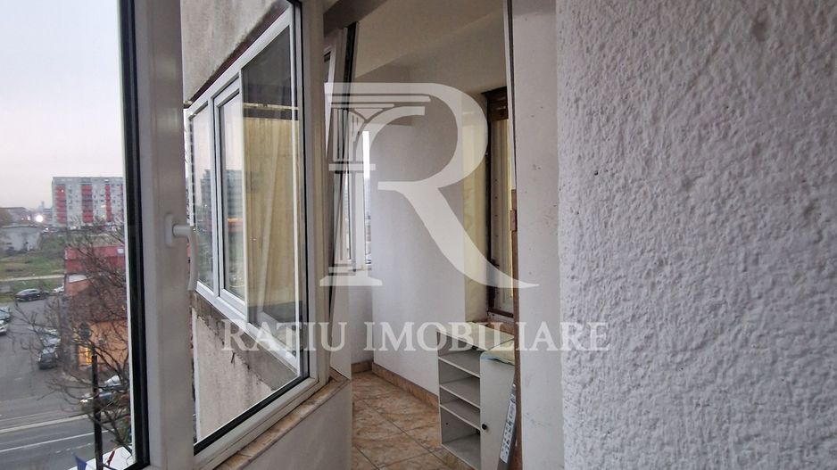 Apartament cu 4 camere | Decebal | 68 utili | Lift | Oradea - Poză 7