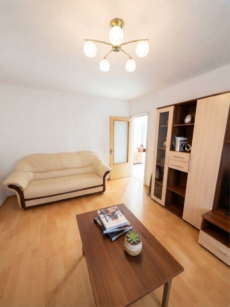 Apartament 2 camere renovat la 6 minute de metrou gorjului - Poză 1