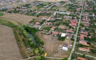 Teren de 7900 mp cu baltă de pescuit în Frumușeni - Poză 10
