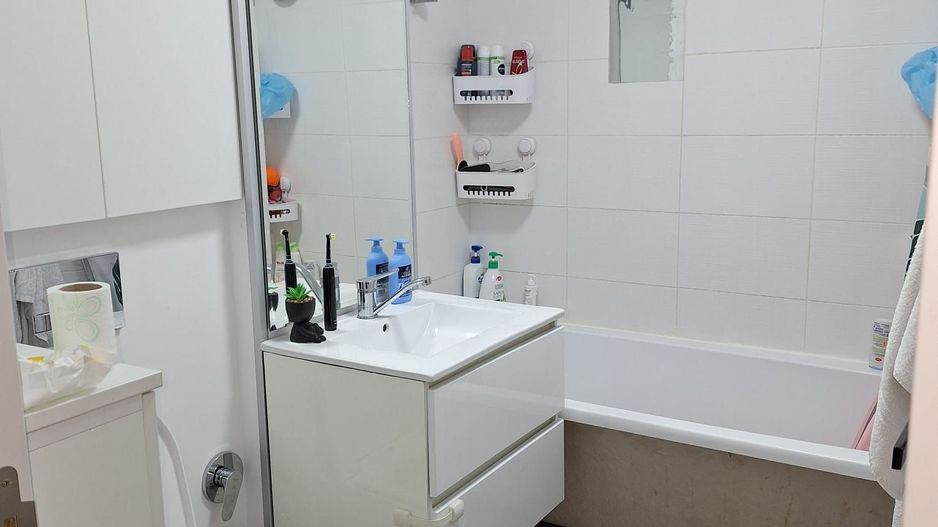 Apartament cu 3 camere in cartierul Rovine - Poză 6