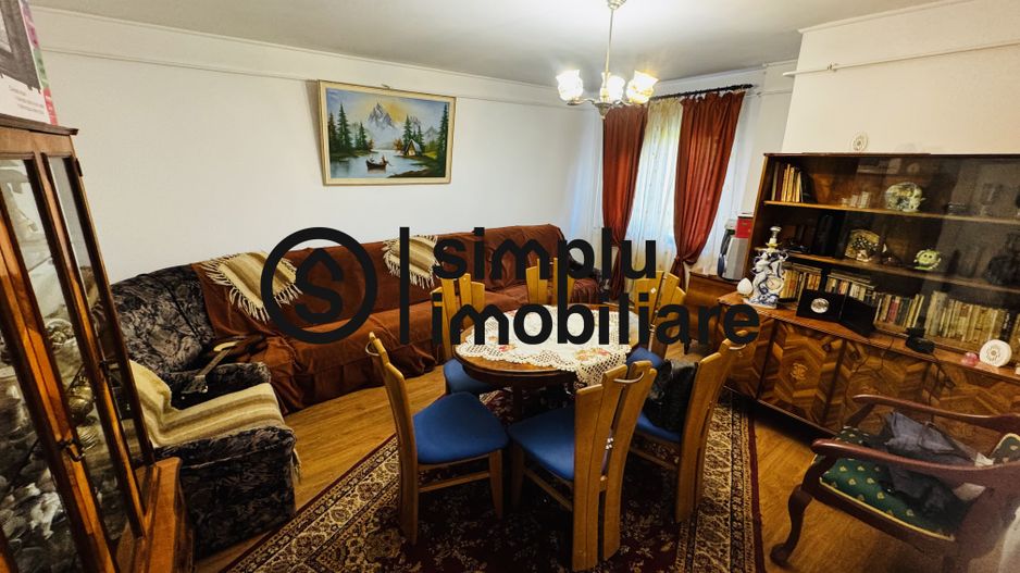 3 decomandate, centrala, 1 Mai - 110 000 Euro - Poză 17