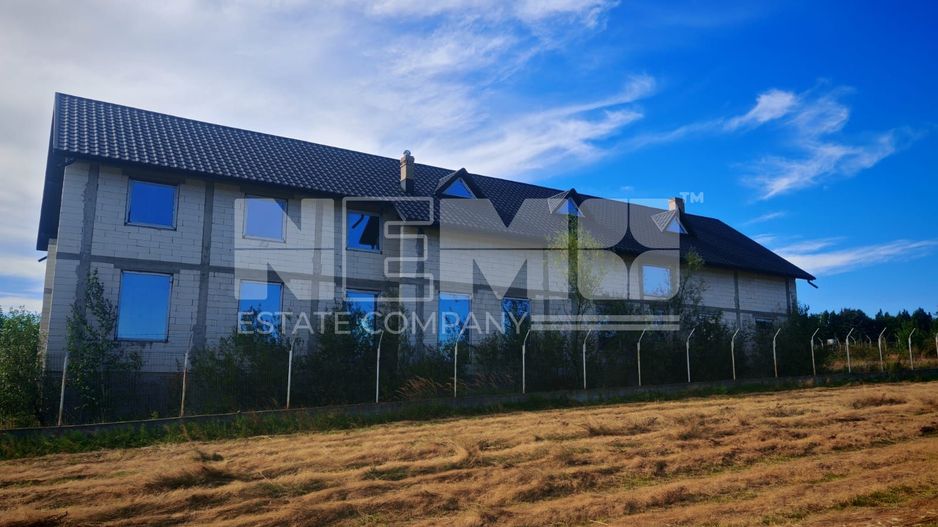 Vila 850 MP Utili | Horodnic de Sus | 27 Ari Teren - Poză 2