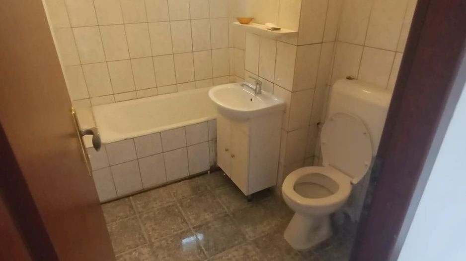 Oportunitate- Apartament cu 2 camere - etaj 2 - Bogdanestilor - Poză 5