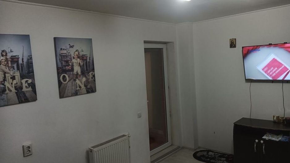 Vand apartament 2 camere decomandat - Poză 1