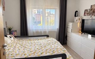 Apartament 3 camere 66 mp utili,balcon,etaj 3/4,parcare,boxă-Astra - Poză 3