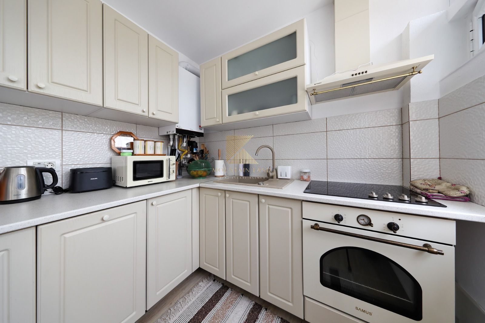 Casă renovată, teren 394 mp – Râșnov, str. Misu Popp, zonă centrală - Poză 12