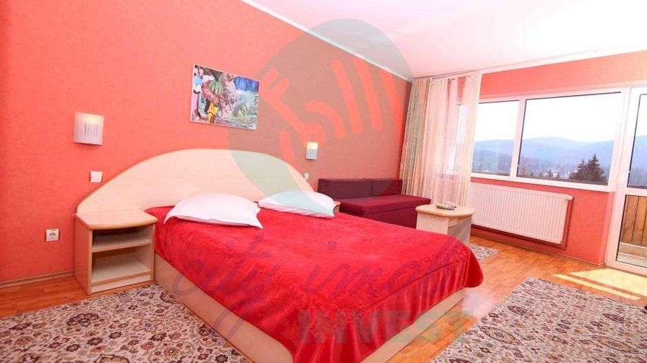 Vila cu 24 de camere cu priveliste superba ideal investitie in PREDEAL - Poză 2