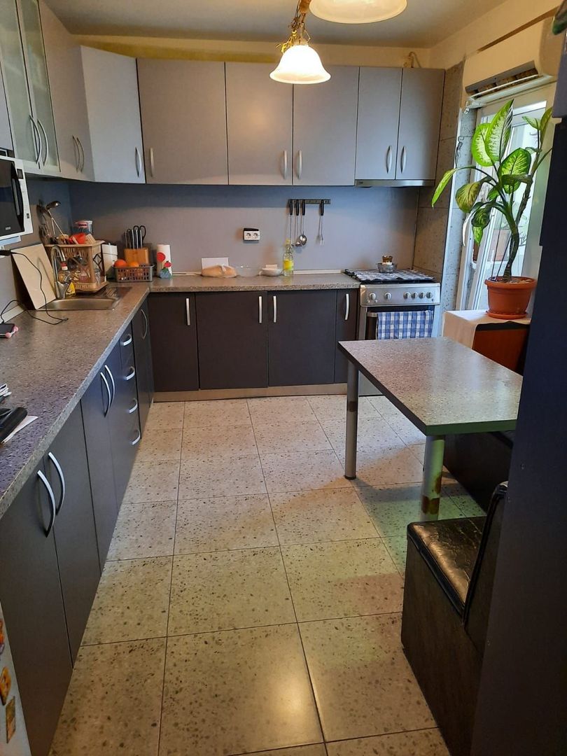 Apartament 4 camere - Poză 8