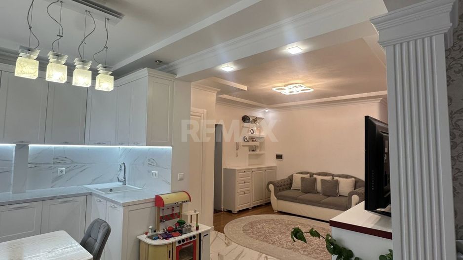 Apartament cu 3 camere Buiucani- Flacăra - Poză 3