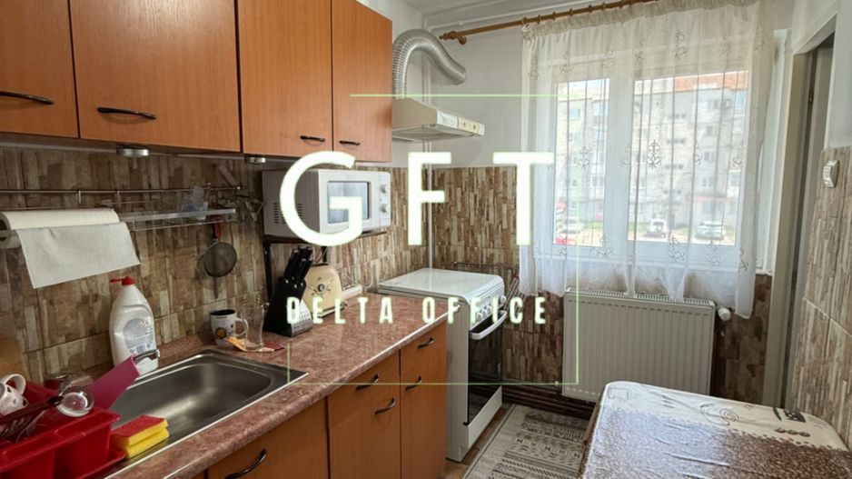 Apartament 4 camere, Et. 1 - Zona Sud , Str. Imparatul Traian - Poză 12