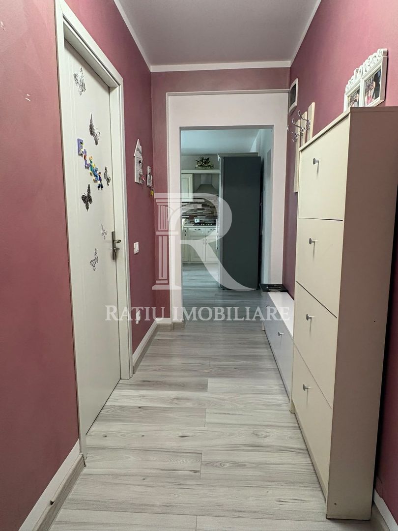 Apartament cu 3 camere de inchiriat | Etajul 1 | Oradea - Poză 3