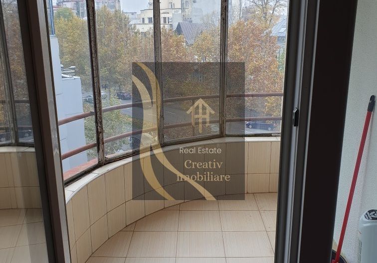 De vanzare apartament 2 camere - Poză 3