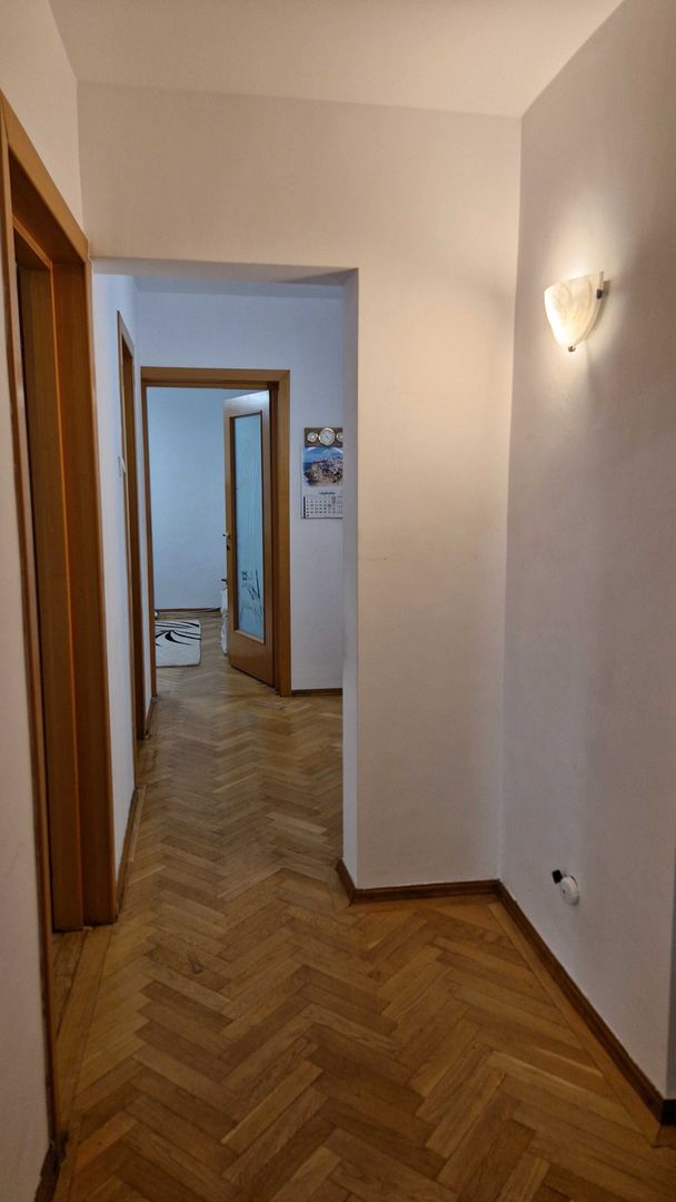 vanzare apartament 3 camere Domenii - Poză 5