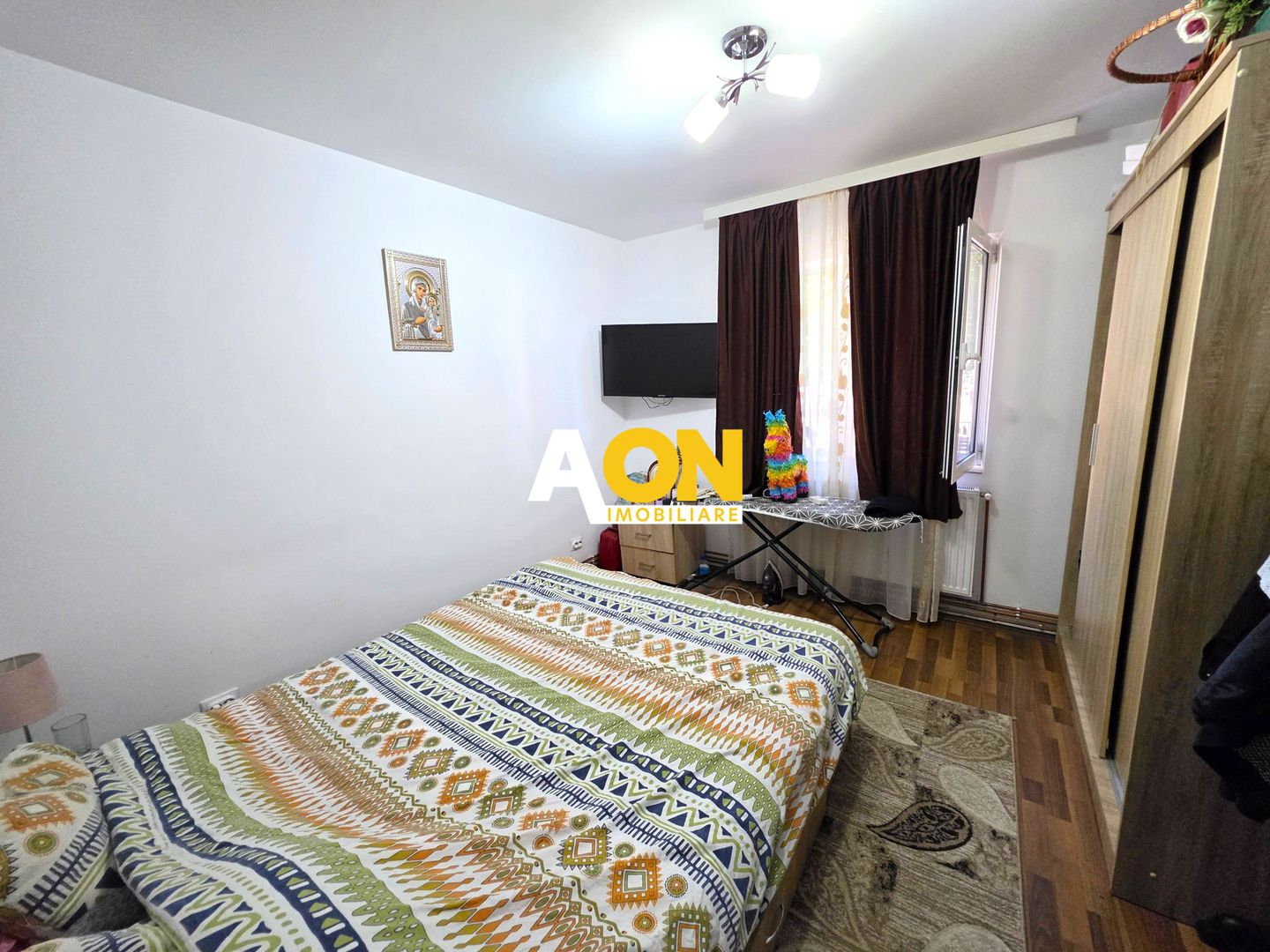 Apartament cu 3 camere, parter, boxă, acces curte, Cetate, zona Closca - Poză 7