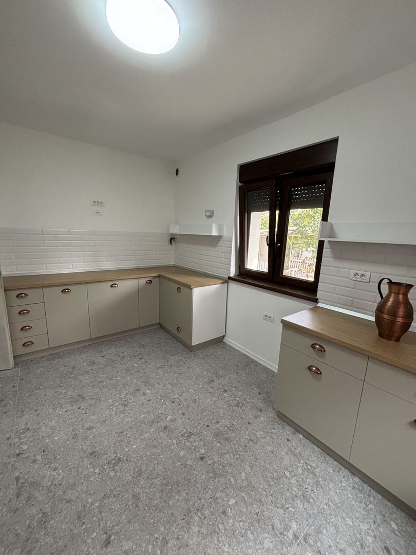 Apartament generos la casa,zona Bogdanestilor - Poză 30