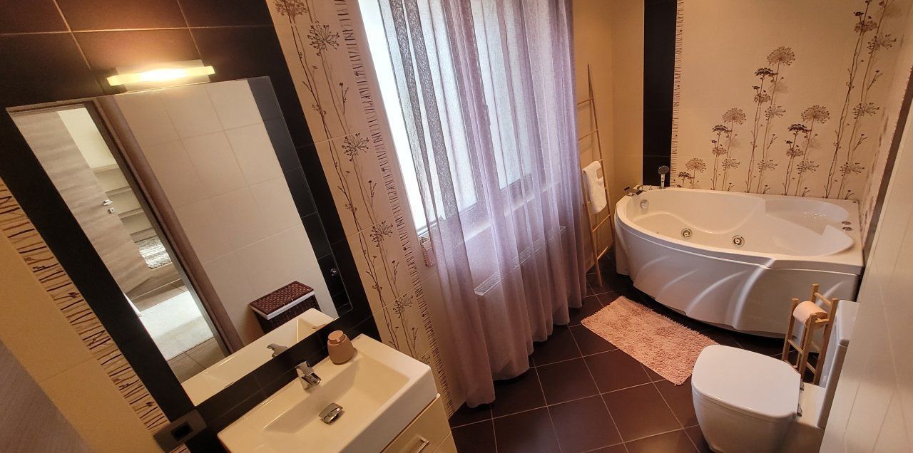 Casa complet mobilata & utilata in Cartierul Rezidential Green Valley 1500 euro/ - Poză 9