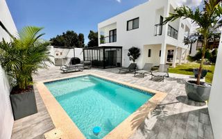 Vilă rezidențială în Palma del Sol - Poză 1