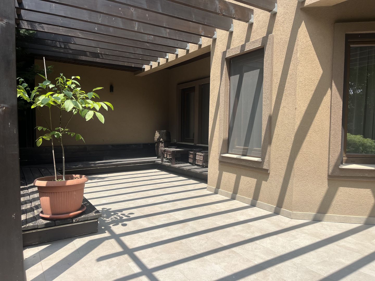 ANDRONACHE | Vila 4 Camere | Garaj  | Curte Verde | Ciubar & BBQ - Poză 23