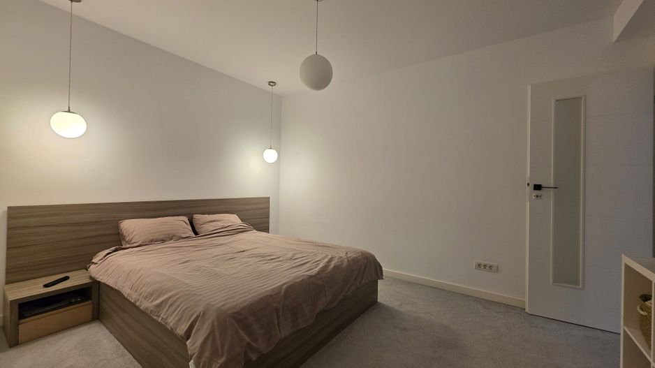 Casă de vânzare mobilata complet 6 camere, 325 mp construiți Aviației - Poză 11