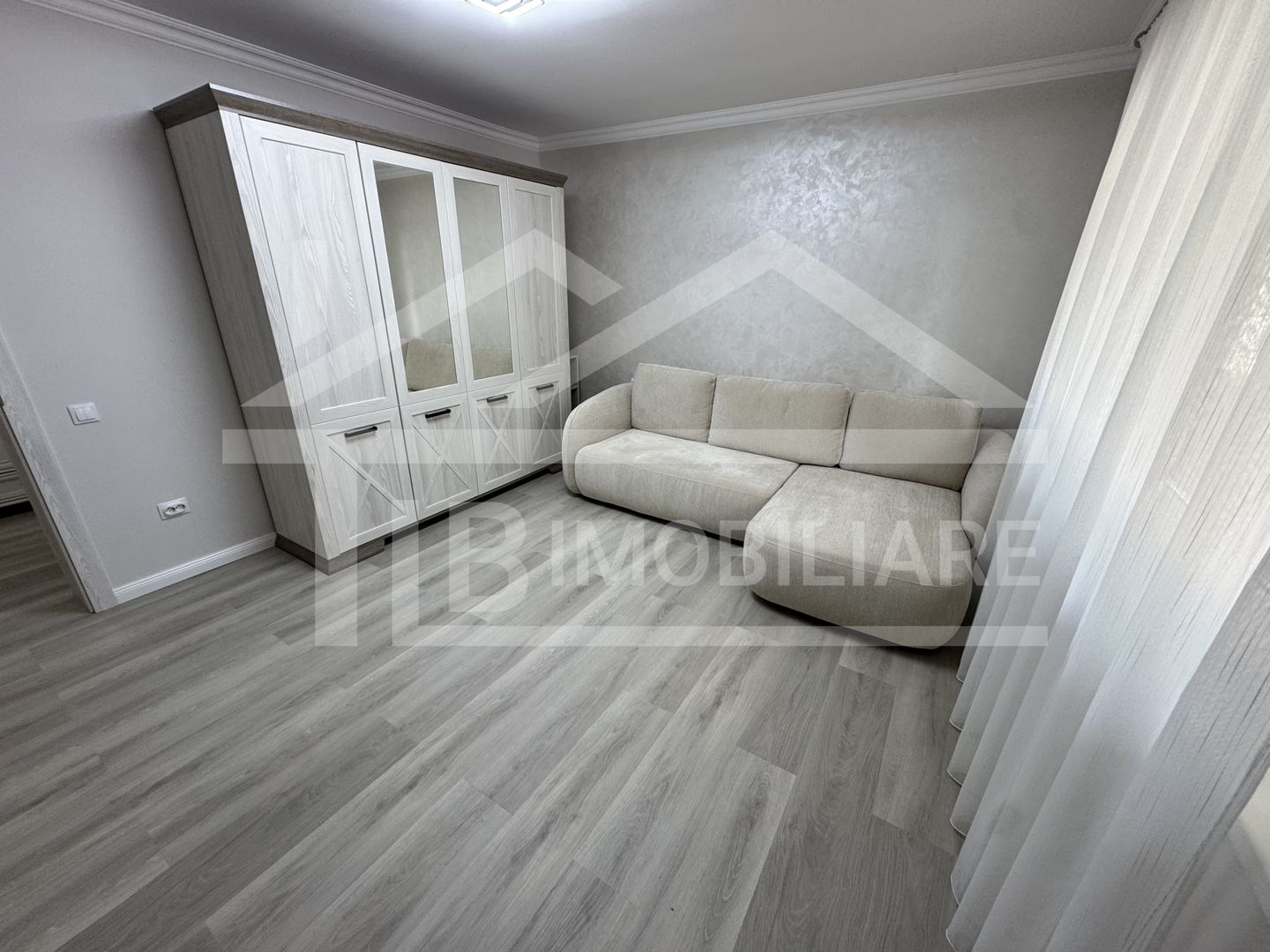 Apartament cu 3 camere, 67 mp, Zona UMFST - Poză 2