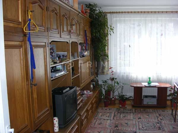 Apartament 3 camere cu 2 băi – mobilat, utilat, 400 €/lună - Poză 2