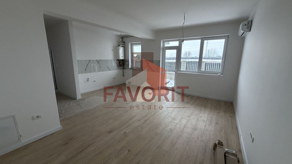 Bloc Nou. Gradina proprie de 103 mp si 2 locuri de parcare inscrise in CF. - Poză 1