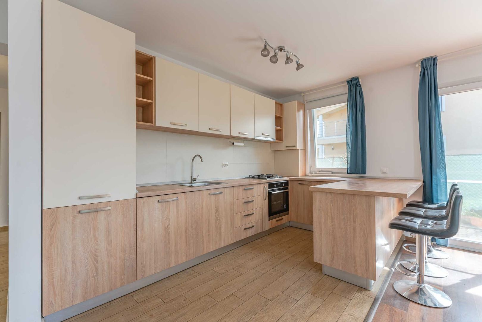 Casă individuală în Hărman, cu teren de 627 mp și bucătărie echipată - Poză 6