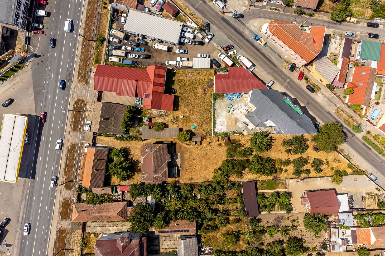 Două case pe Calea Radnei comision 0 - Poză 11