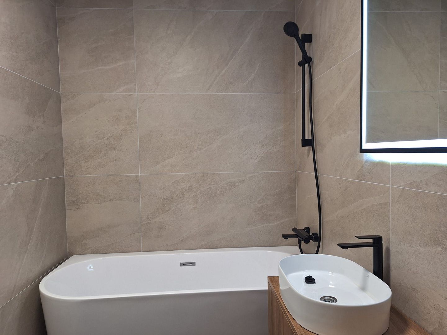 Apartament modern I 2 camere I Ansamblul Eroilor I Floresti - Poză 7