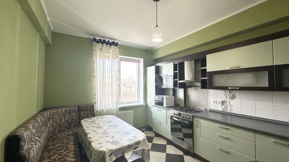 Vând Apartament cu 4 camere100 м². Poșta Veche. - Poză 5