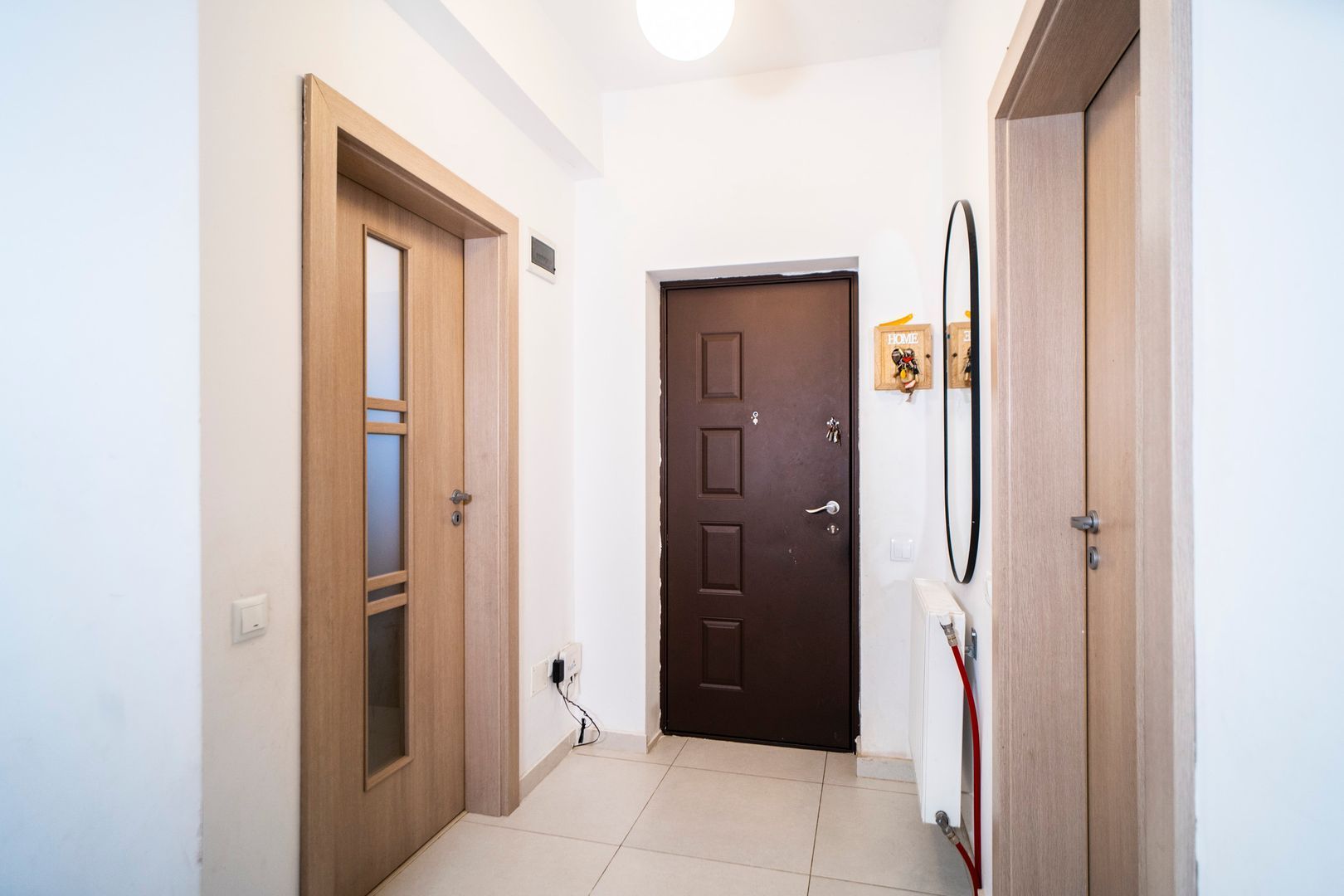 Domnesti - Tudor Vladimirescu, casa 4 camere, utilitati, parcare, STB - Poză 12