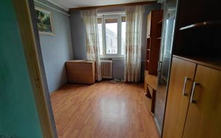Apartament 2 camere, etaj 4/4, Micro 19 ,liber. - Poză 1