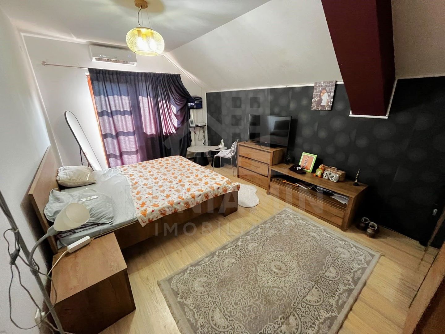 Casa Moderna P+M-220mp-6 Camere-Toate Utilitatile-An 2010-Zona Ford - Poză 3