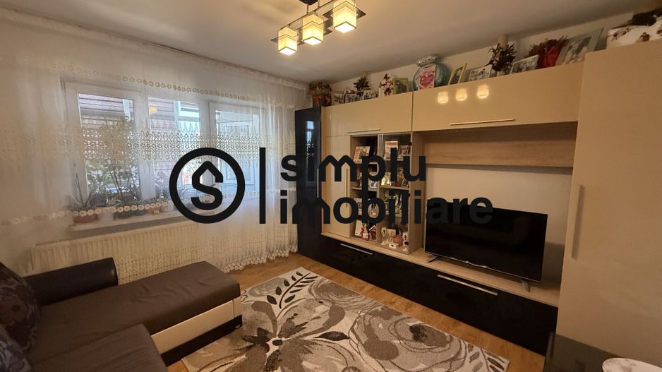 Apartament 2 camere decomandat Craiovita Noua - Poză 3