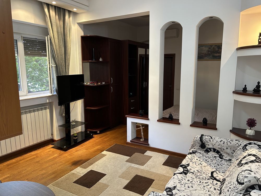 Inchiriez Garsoniera mare zona uniri - Poză 7