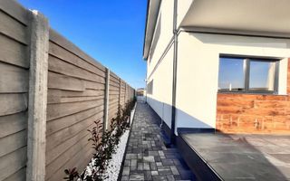 Duplex modern cu 5 camere si carport  I Mosnita Noua I - Poză 12