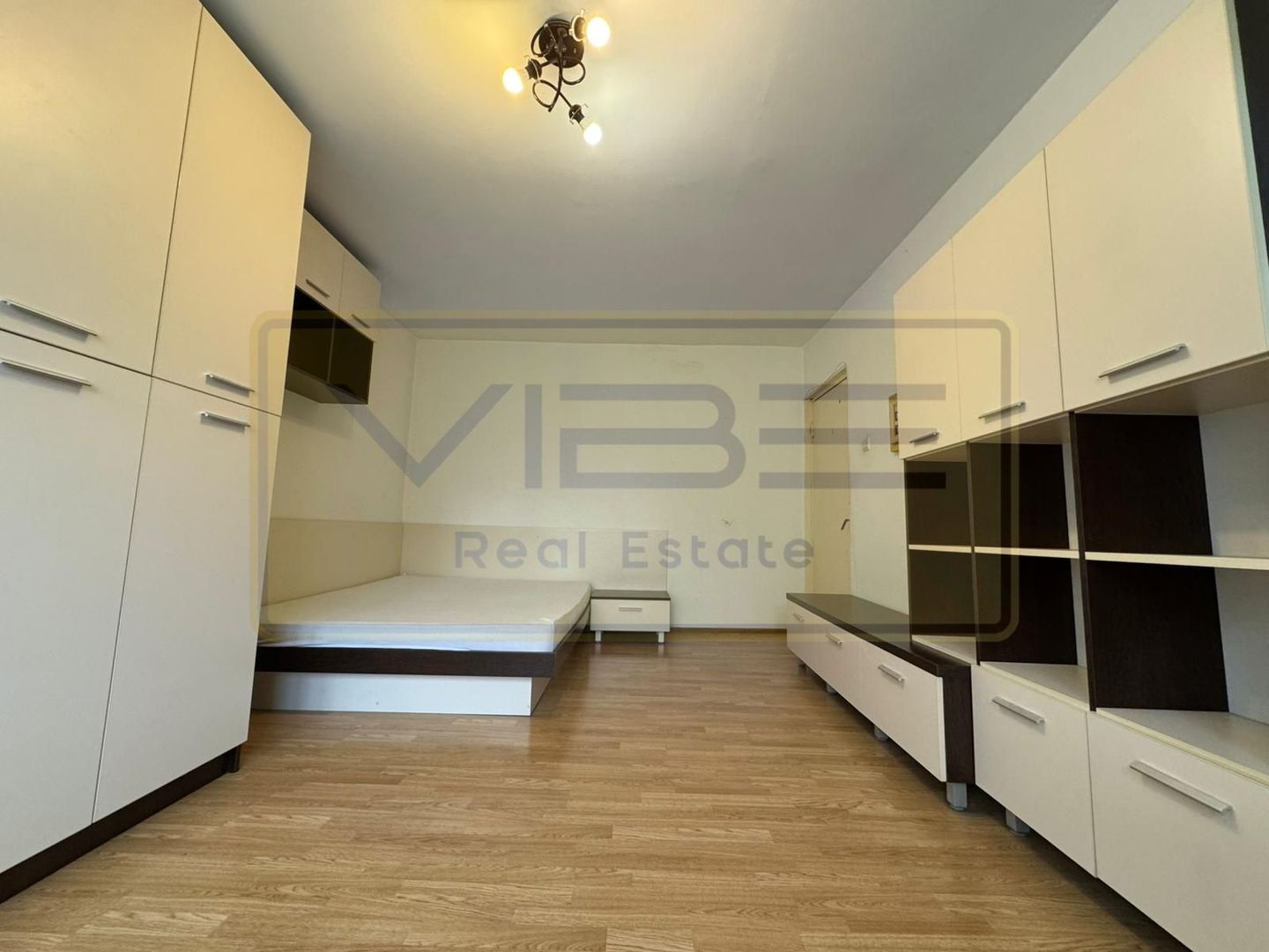 Apartament 1 camera Tatarasi SUD Tudor Office Center - Poză 6