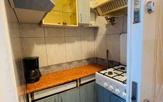 Garsoniera  zona Blascovici mobilat - Poză 3