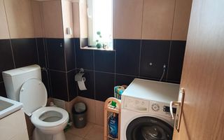 Casă individuală spațioasă cu garaj și curte generoasă – Ghiroda - Poză 8