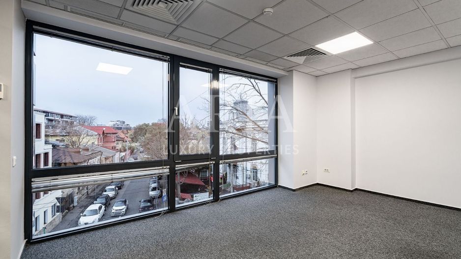 Spatiu birou Dacia - Poză 6