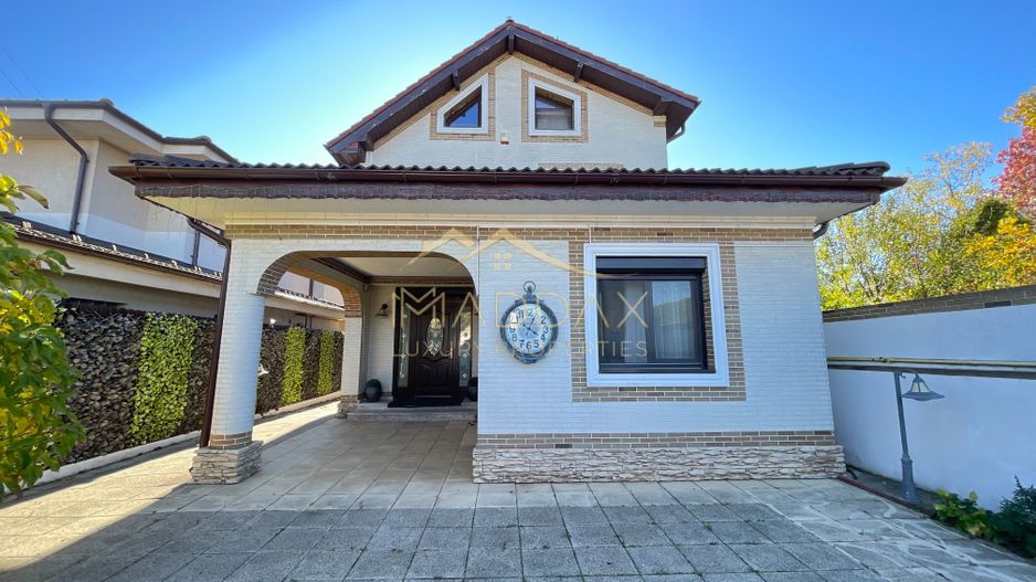 Vila 7 camere**Lake view**Ponton privat**Piscina**Teren 933 MP//Balotesti - Poză 6
