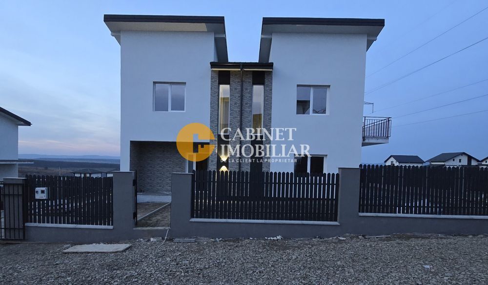 MIROSLAVA - Casa individuala - 4 camere - teren drept - finisaje moderne - Poză 1