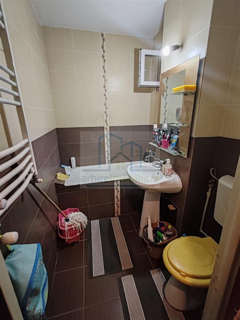 Vanzare Apartament 3 Camere Metrou Costin Georgian - Poză 10