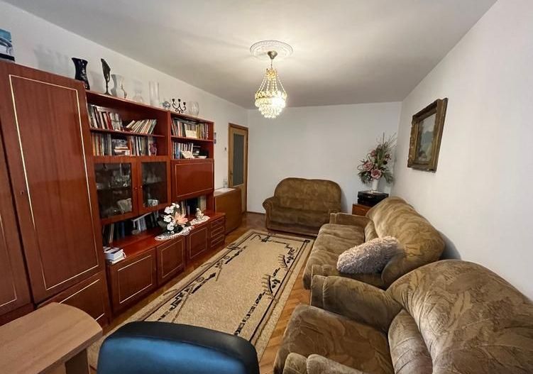 Apartament cu 3 camere + balcon - Zona Lipovei, Timișoara - parter - Poză 1