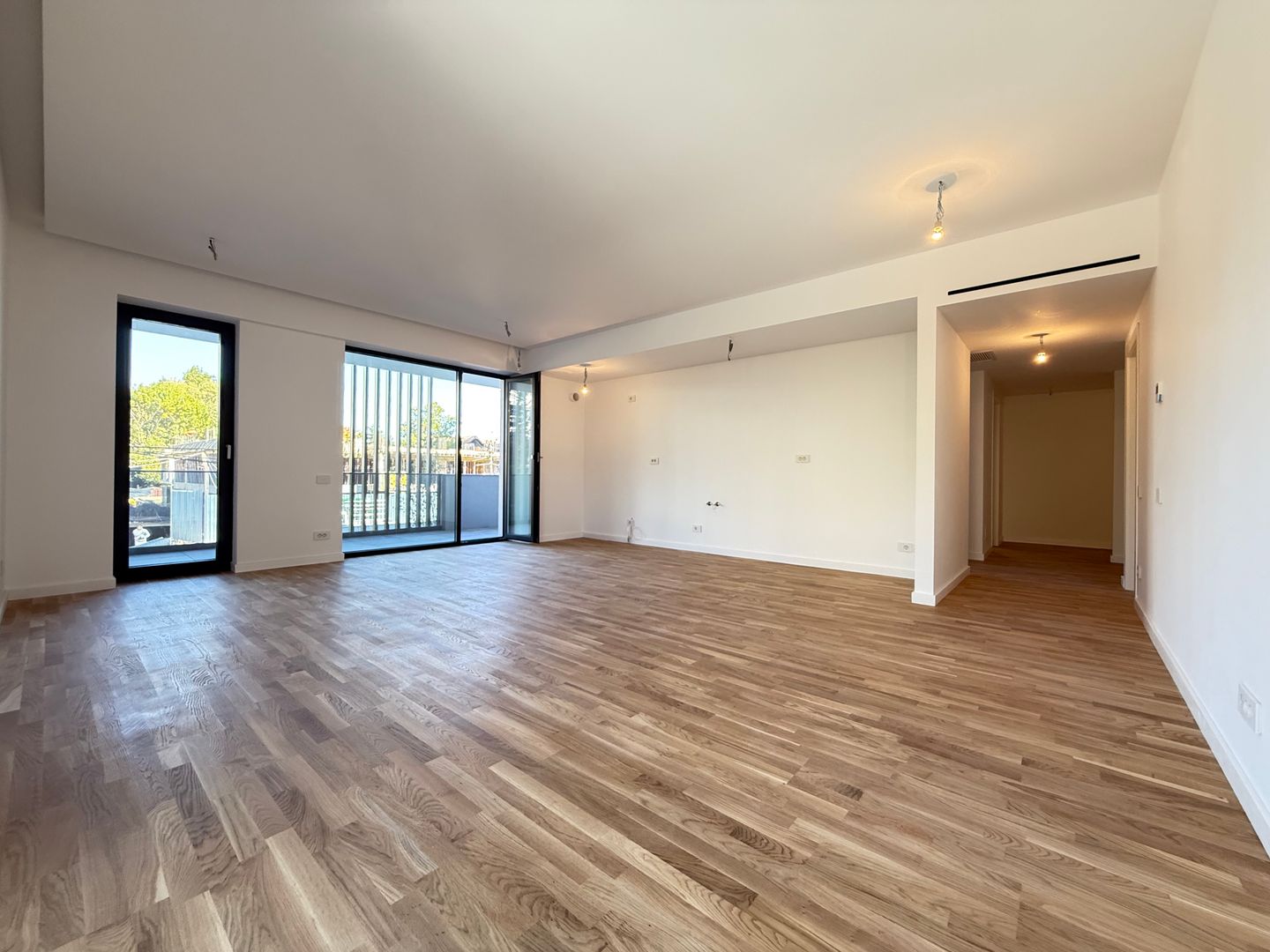 Apartament cu 3 camere de vanzare in 5 Residence Forest Apartments - Poză 2