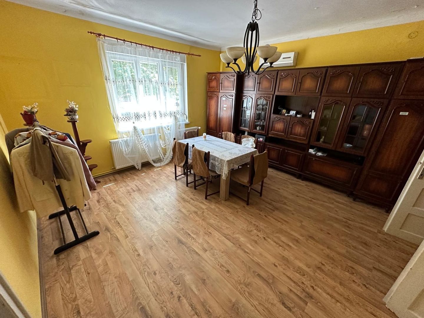 Casa cu teren 1394 mp zona Mehala - Poză 5