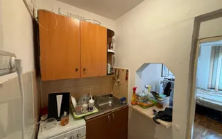 Garsoniera de vanzare  pe strada golescu 12 - Poză 17